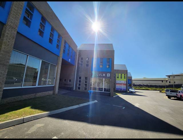 580M² WAREHOUSE TO LET IN HALFWAY GARDENS